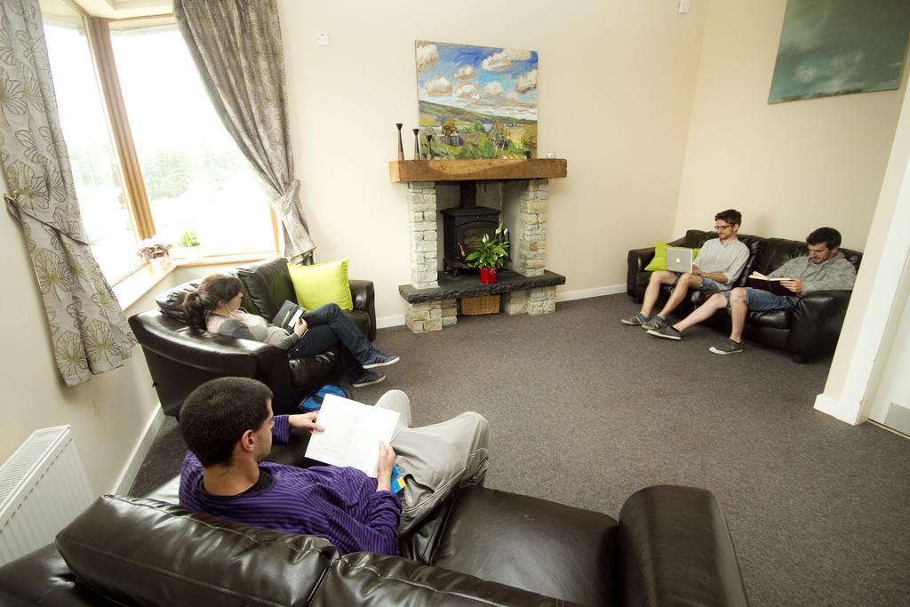 Errigal Youth Hostel Гуидор Экстерьер фото