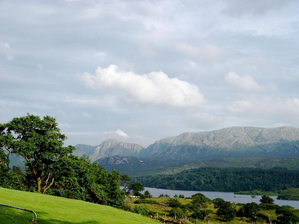 Errigal Youth Hostel Гуидор Экстерьер фото